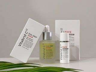Free [비타브리드]피부를 위한 비타민C 조합! 비타브리드C12 듀얼 드롭 세럼&페이스 브라이트닝+ — 5점을 준 리뷰어가 2023년 10월 올린 사용 사진