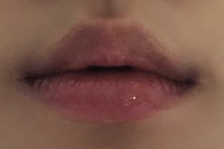 [후르디아] 올리브영 꿀과즙 립밤 2종 (블루베리/석류) — 5점을 준 리뷰어가 2023년 1월 올린 사용 사진