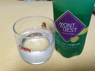 몽베스트 Montbest with Sparkling water Lemon OR Lime 20병(랜덤) — 5점을 준 리뷰어가 2021년 10월 올린 사용 사진