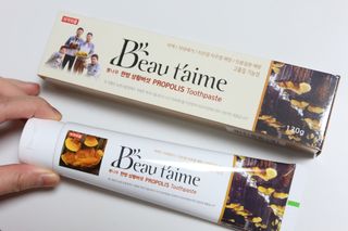 보뗌므 한방 상황버섯 프로폴리스 치약 — 5점을 준 리뷰어가 2021년 2월 올린 사용 사진