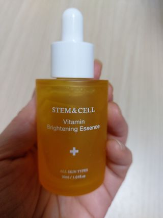 체르엠 스템앤셀 비타민 브라이트닝 에센스 30ml 1개 — 4점을 준 리뷰어가 2022년 2월 올린 사용 사진