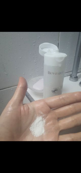 나우 [리브엠] 화해 1등 클렌징 파우더! 모공&피지 말끔순삭 — 4점을 준 리뷰어가 2024년 1월 올린 사용 사진