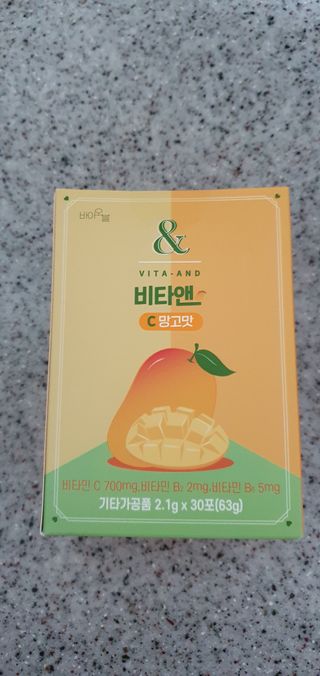 비타앤C 레몬맛, 망고맛 — 5점을 준 리뷰어가 2021년 5월 올린 사용 사진