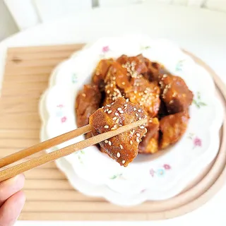[푸딩팩토리] 대구 동인동식 수비드 매운돼지갈비찜 750g_국내산 돼지고기, 마늘듬뿍 동인동식 찜갈비 — 4.5점을 준 리뷰어가 2022년 8월 올린 사용 사진