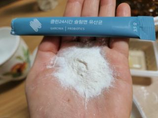 클린24시간 슬림앤유산균 1박스 (3.5g X 15포) — 5점을 준 리뷰어가 2022년 7월 올린 사용 사진