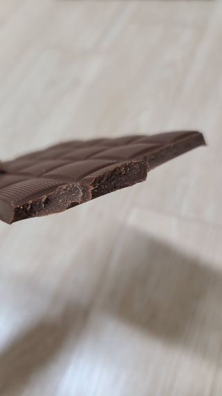 당류2g 자일리톨로 단맛을낸 슈카 퓨어비건 무설탕초콜릿 Xucker vegan 2개입 — 5점을 준 리뷰어가 2021년 4월 올린 사용 사진