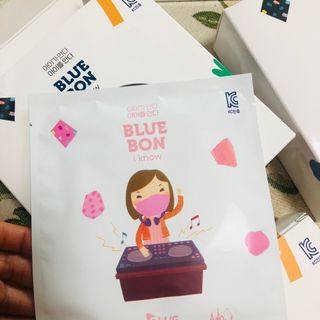 [블루 본 아이노우] 유아용 컬러마스크 40 PCS SET 2중 택 1 — 5점을 준 리뷰어가 2021년 4월 올린 사용 사진