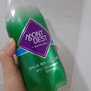 몽베스트 Montbest with Sparkling water Plain 20병 — 5점을 준 리뷰어가 2022년 6월 올린 사용 사진