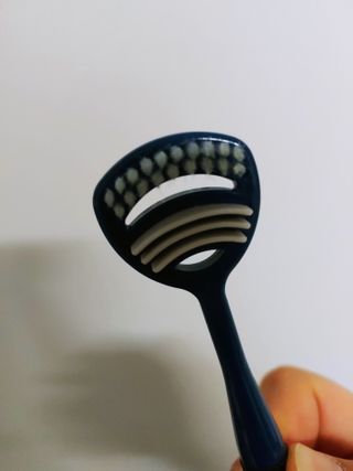 크리오 클리어스 혀백태제거 구취관리 혀클리너 — 5점을 준 리뷰어가 2021년 3월 올린 사용 사진