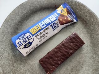 이지프로틴바 3종x각 2ea (고단백질바, 멀티단백질바, 식물성단백질바) — 5점을 준 리뷰어가 2024년 3월 올린 사용 사진