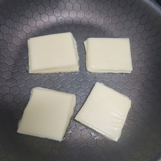앙투어솔레 아일랜드 구워먹는 치즈 100 자연 치즈 와인안주 300g(100g x 3팩) — 5점을 준 리뷰어가 2022년 9월 올린 사용 사진
