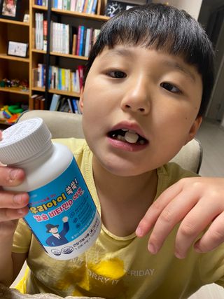 서울약사신협_우리아이쑥쑥칼슘비타민D아연_1,500mg x 120정 — 5점을 준 리뷰어가 2021년 9월 올린 사용 사진