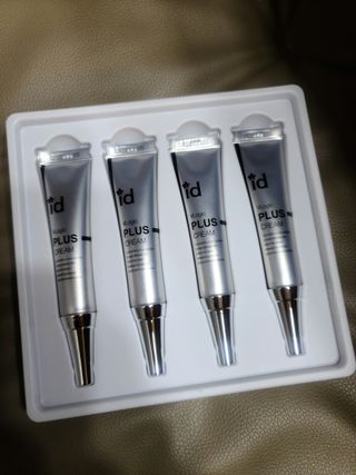 아이디플라코스메틱 아이디 브이로직 플러스 크림 15ml X 4EA — 5점을 준 리뷰어가 2022년 1월 올린 사용 사진
