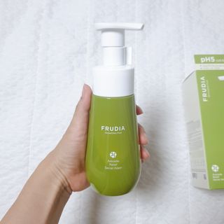 [후르디아] 아보카도 약산성 비건 여성 청결제 — 5점을 준 리뷰어가 2021년 7월 올린 사용 사진