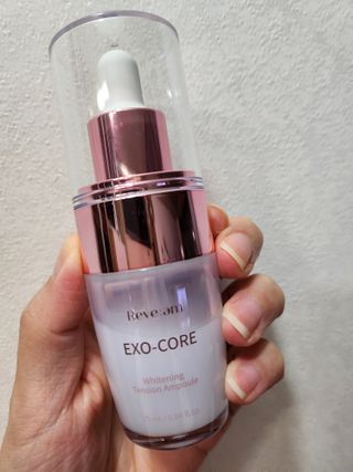 나우 [리브엠] 123억개 엑소좀으로 채운 눈부신 광채, 엑소코어 화이트닝 텐션 앰플 — 5점을 준 리뷰어가 2023년 8월 올린 사용 사진