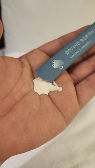 클린24시간 슬림앤유산균 1박스 (3.5g X 15포) — 5점을 준 리뷰어가 2022년 8월 올린 사용 사진