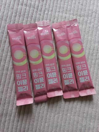 [인디닥터] 면역 생생 핑크 이뮨 젤리 — 5점을 준 리뷰어가 2022년 5월 올린 사용 사진