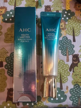 [NEW 탄력유턴 아이크림] AHC 유스 래스팅 리얼 아이크림 포 페이스 — 5점을 준 리뷰어가 2021년 2월 올린 사용 사진