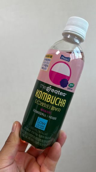 더그레잇티 콤부차 [매일유업] 더그레잇티 44kcal 콤부차 300ml *12개입 (오리지널 6개+베리리치 6개) — 5점을 준 리뷰어가 2023년 8월 올린 사용 사진