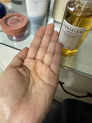 [스킨1004] 마다가스카르 센텔라 앰플 100ml — 3.5점을 준 리뷰어가 2024년 5월 올린 사용 사진