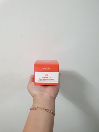 아이앤립 / EYENLIP 아이앤립 연어오일 리바이탈라이징 토너+앰플+크림 3종 세트 — 4.5점을 준 리뷰어가 2021년 6월 올린 사용 사진