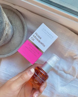 유니베르소 로즈힙 오일 15ml — 4.5점을 준 리뷰어가 2021년 7월 올린 사용 사진