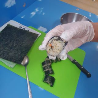 해풀잎 누구나 김밥*1ea [(혼합야채 35g *1ea,  김밥김 (5g, 5ea),  양념간장 (6g, 5ea), 참기름(5g, 2ea)] — 3.5점을 준 리뷰어가 2022년 8월 올린 사용 사진
