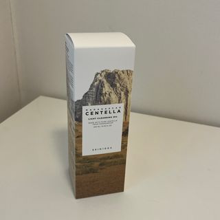스킨1004 [SKIN1004] 마다가스카르 센텔라 라이트 클렌징 오일 200ml — 5점을 준 리뷰어가 2024년 7월 올린 사용 사진