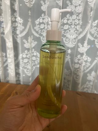 스킨큐어 산다화 순한 클렌징 동백 오일 200ml — 3.5점을 준 리뷰어가 2023년 5월 올린 사용 사진