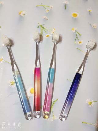 에브리모먼트 에브리 모먼트 칫솔 Every moment toothbrush — 5점을 준 리뷰어가 2022년 3월 올린 사용 사진