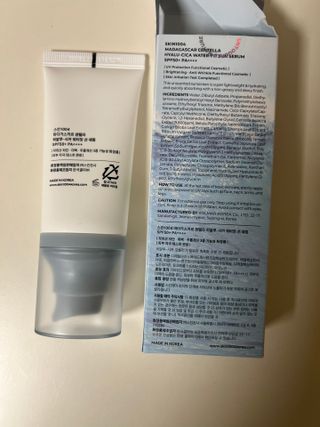 [스킨1004] 마다가스카르 센텔라 히알루-시카 워터핏 선세럼 50ml — 4.5점을 준 리뷰어가 2024년 5월 올린 사용 사진