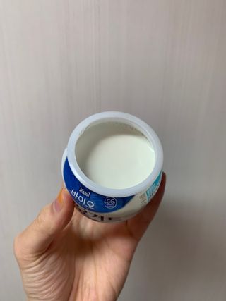 매일바이오 그릭요거트 오리지널 플레인 4개, 로스터리 커피믹스 4개 — 5점을 준 리뷰어가 2021년 12월 올린 사용 사진