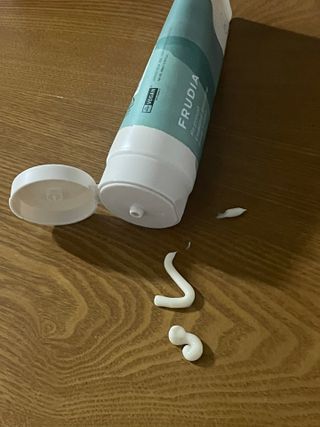 [후르디아] 올리브영 저자극 비건바디로션 — 5점을 준 리뷰어가 2023년 3월 올린 사용 사진