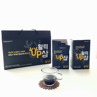 [이뮤니티플러스] 최고급녹용과 국내산 6년근 홍삼으로 활력업!!_ 활력UP삼 30포 1box — 5점을 준 리뷰어가 2022년 5월 올린 사용 사진
