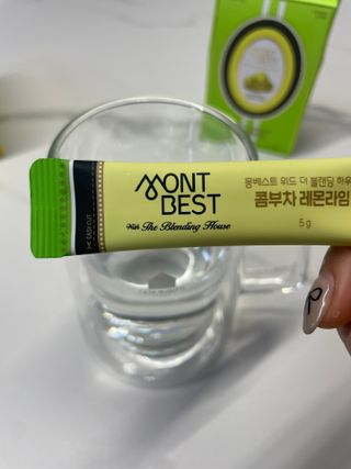 [몽베스트] 위드 더 블랜딩 하우스 콤부차 _ 버라이어티팩II — 5점을 준 리뷰어가 2024년 2월 올린 사용 사진
