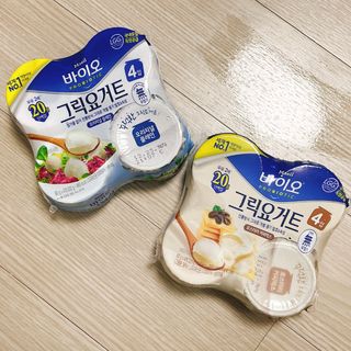 매일바이오 그릭요거트 오리지널 플레인 4개, 로스터리 커피믹스 4개 — 4.5점을 준 리뷰어가 2021년 12월 올린 사용 사진