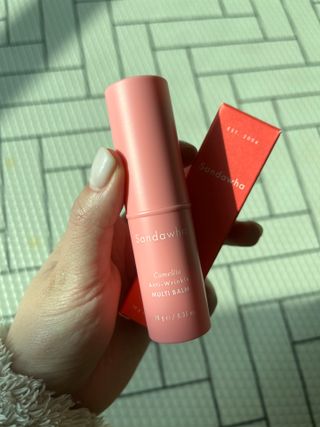 스킨큐어 산다화 카멜리아 안티 링클 멀티밤 — 5점을 준 리뷰어가 2023년 1월 올린 사용 사진