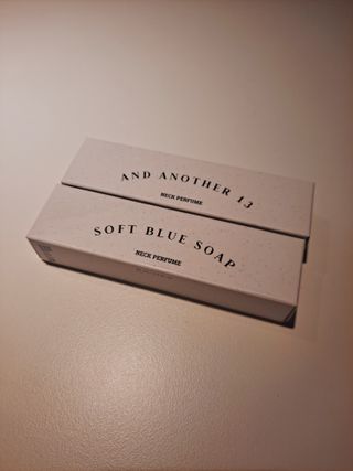 멈칫(MUMCHIT) 넥퍼퓸 NECKPERFUME 2가지 향 — 5점을 준 리뷰어가 2021년 11월 올린 사용 사진
