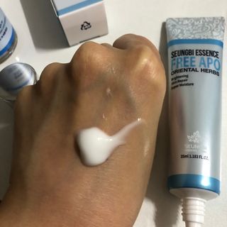 조아산코스메틱 승비 에센스 프리아포 오리엔탈 허브 크림 + 승비 에센스 프리아포 오리엔탈 허브 스킨 SET — 5점을 준 리뷰어가 2022년 5월 올린 사용 사진