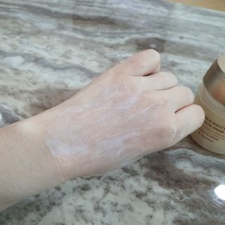 Dr.느루벗 느루벗 링클 솔루션 콘센트레이트 스네일 탄력 달팽이 크림 80g — 5점을 준 리뷰어가 2021년 3월 올린 사용 사진