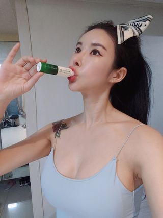[줄리스초이스] 더마 뷰티 콜라겐 비오틴 앰플 — 5점을 준 리뷰어가 2023년 8월 올린 사용 사진