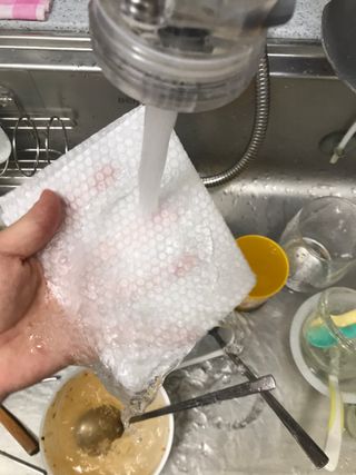 부직포나라 중금속유해물질ZERO 뜯어쓰는 주방 일회용수세미 60매 2매 — 5점을 준 리뷰어가 2022년 9월 올린 사용 사진