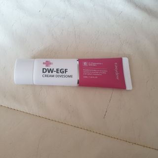 이지듀 DW-EGF 크림 다이브좀_콜라겐이 쏙쏙, 탄력피부로 다이빙 — 5점을 준 리뷰어가 2021년 2월 올린 사용 사진