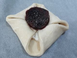 서브큐 메테뭉크 블루베리 크라운 냉동생지 (소포장) — 4점을 준 리뷰어가 2022년 6월 올린 사용 사진
