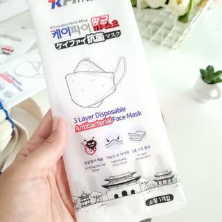 케이파이 항균 마스크 [케이파이] 항균 마스크 60매입 (개별 포장) 숨쉬기 편하여, 야외에서 운동할 때 사용이 편합니다. — 5점을 준 리뷰어가 2022년 7월 올린 사용 사진