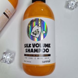 썸헤어 / SUMHAIR 썸헤어 실크 볼륨 샴푸+트리트먼트 프룻자스민티 — 5점을 준 리뷰어가 2021년 7월 올린 사용 사진