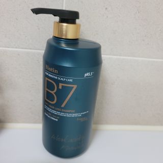 [포레스트스토리] 탈모증상완화 샴푸 1,000ml — 5점을 준 리뷰어가 2022년 3월 올린 사용 사진