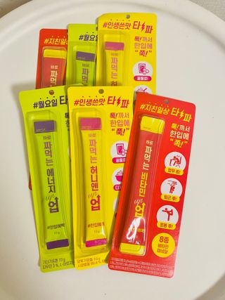 아임오 편의점 신상 타파, 바로 짜먹는 3종 _ 에너지업X2ea, 비타민업X2ea, 허니앤업X2ea — 3.5점을 준 리뷰어가 2021년 11월 올린 사용 사진