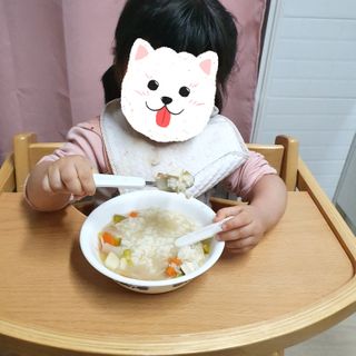 유비맘 스푼포크 케이스 세트 1+1 _컬러랜덤 발송 — 5점을 준 리뷰어가 2021년 1월 올린 사용 사진