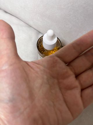 [스킨1004] 마다가스카르 센텔라 앰플 100ml — 5점을 준 리뷰어가 2024년 5월 올린 사용 사진